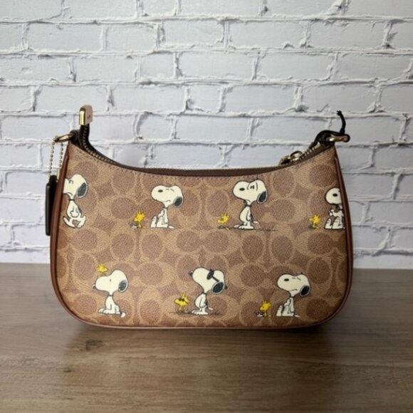 Coach Playful Peanuts Shoulder Bag - Picture 6 of 7